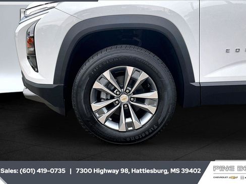 New 2026 Chevrolet Equinox LT w/ Convenience Package II FWD image 7