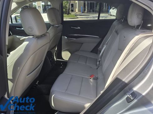 Used 2023 Cadillac XT4 Luxury FWD image 12