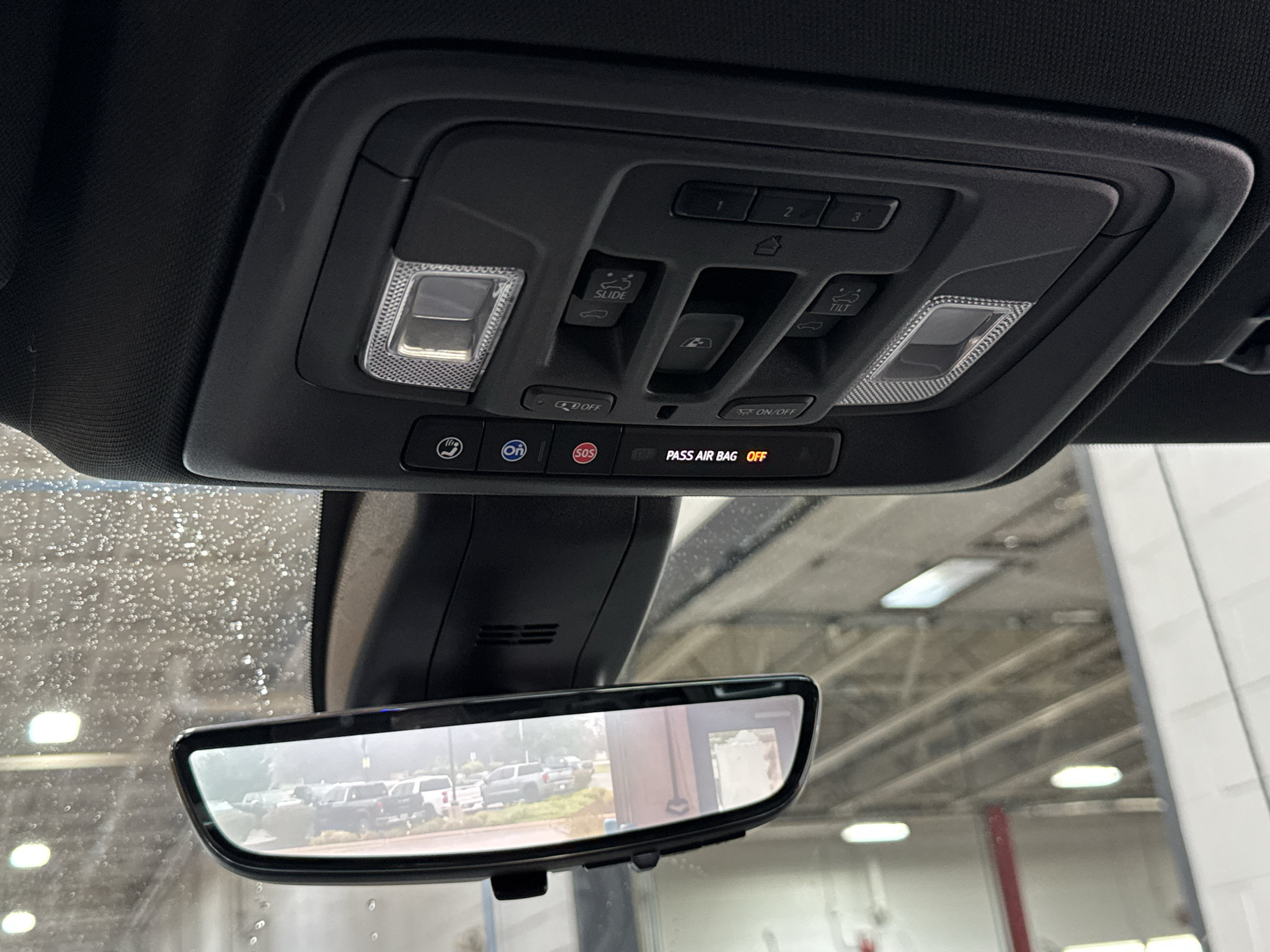 Used 2020 Chevrolet Silverado 1500 High Country w/ Technology Package AWD/4WD image 43