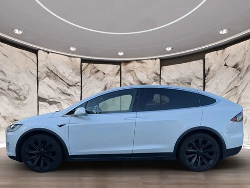 Used 2021 Tesla Model X Long Range AWD/4WD image 5