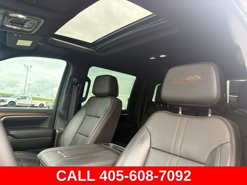 Used 2024 Chevrolet Silverado 2500 High Country w/ High Country Premium Package AWD/4WD image 14