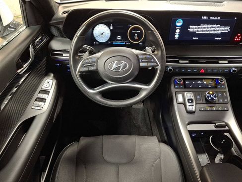 Used 2024 Hyundai Palisade Calligraphy image 11
