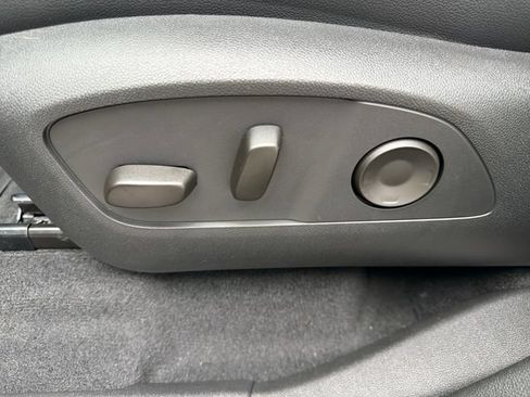 New 2026 Chevrolet Traverse RS w/ LPO, Floor Liner Package FWD image 17