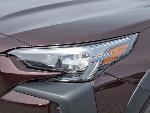 Certified 2025 Subaru Outback Limited image 10