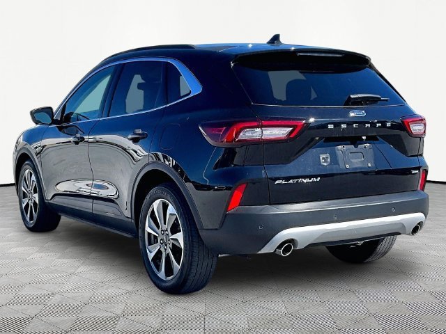 Used 2023 Ford Escape Platinum FWD image 4