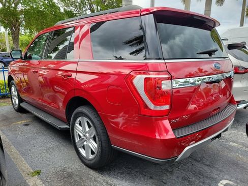 Used 2020 Ford Expedition XLT w/ Equipment Group 202A RWD image 4