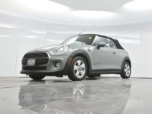 Used 2017 MINI Cooper Convertible image 53
