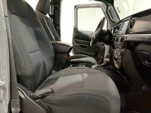 Used 2023 Jeep Wrangler Unlimited image 26