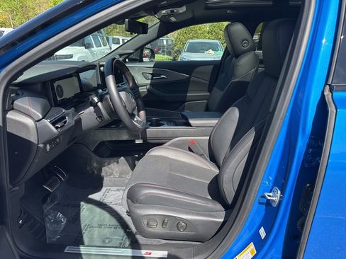 Used 2024 Acura ZDX Type S image 9