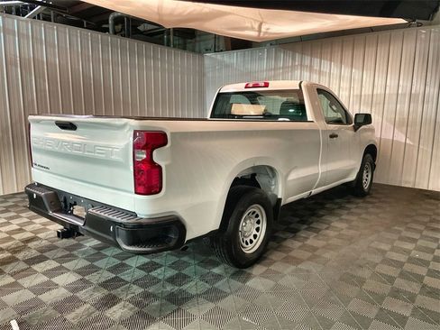 Used 2020 Chevrolet Silverado 1500 W/T w/ Trailering Package image 8