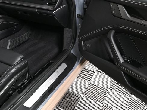 Certified 2023 Porsche 911 Targa 4S image 22