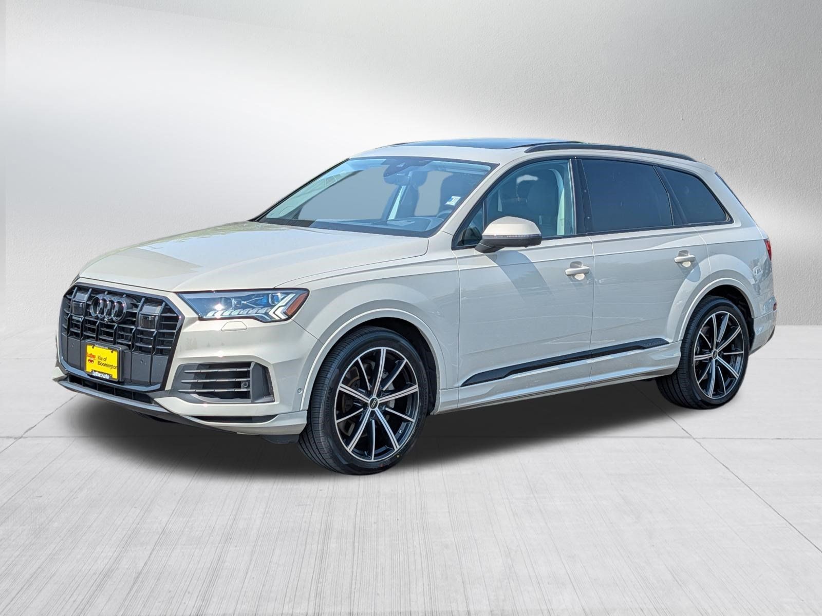 Used 2023 Audi Q7 3.0T Prestige w/ Prestige Package AWD/4WD image 3