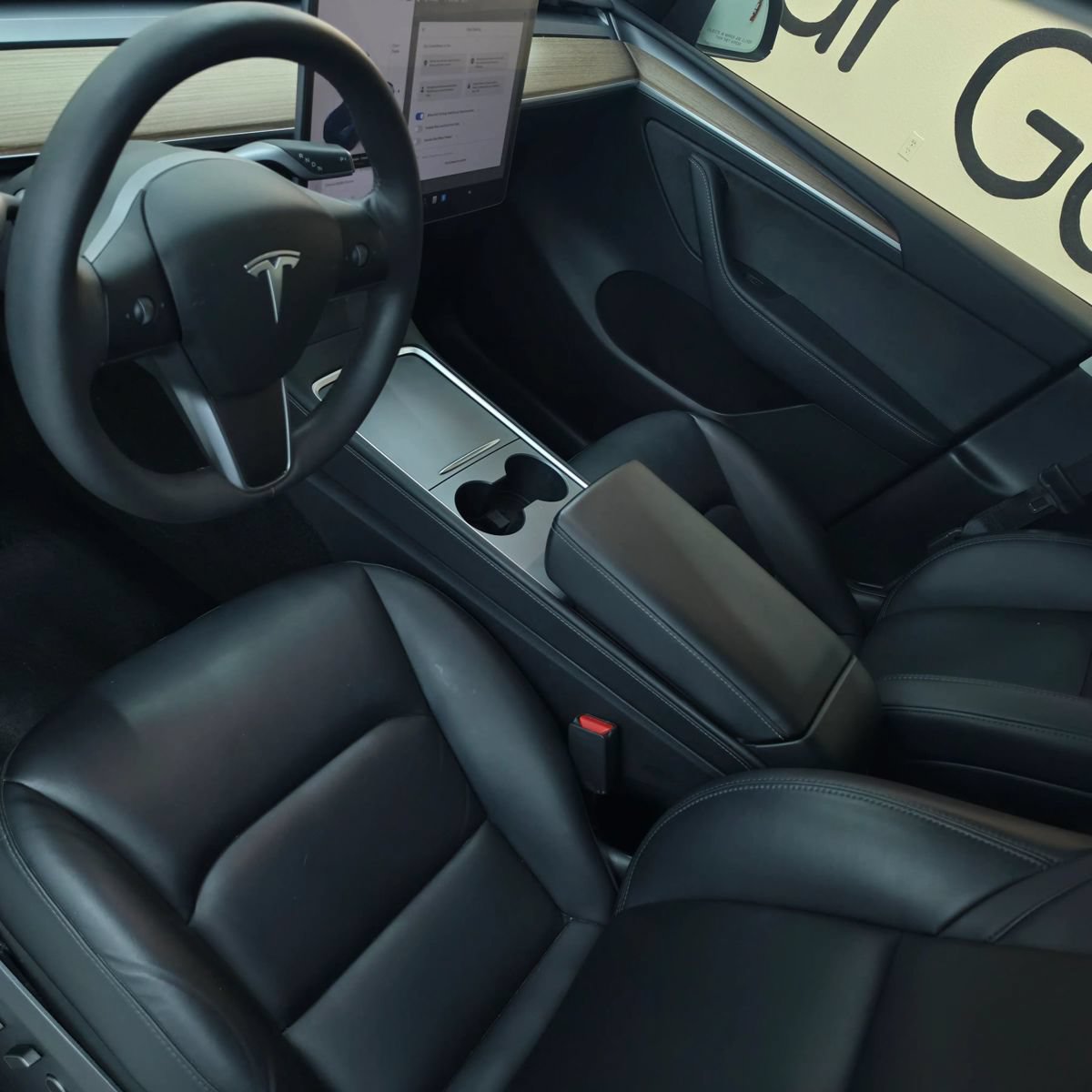 Used 2024 Tesla Model Y Long Range AWD/4WD image 15