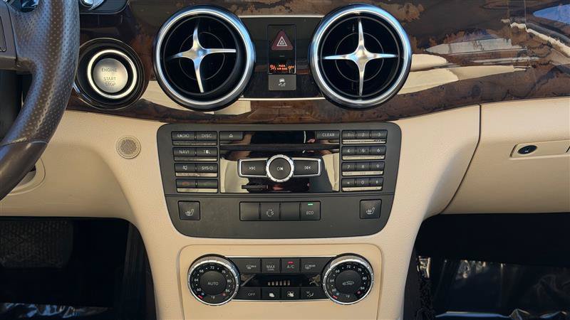 Used 2015 Mercedes-Benz GLK 350 4MATIC image 24