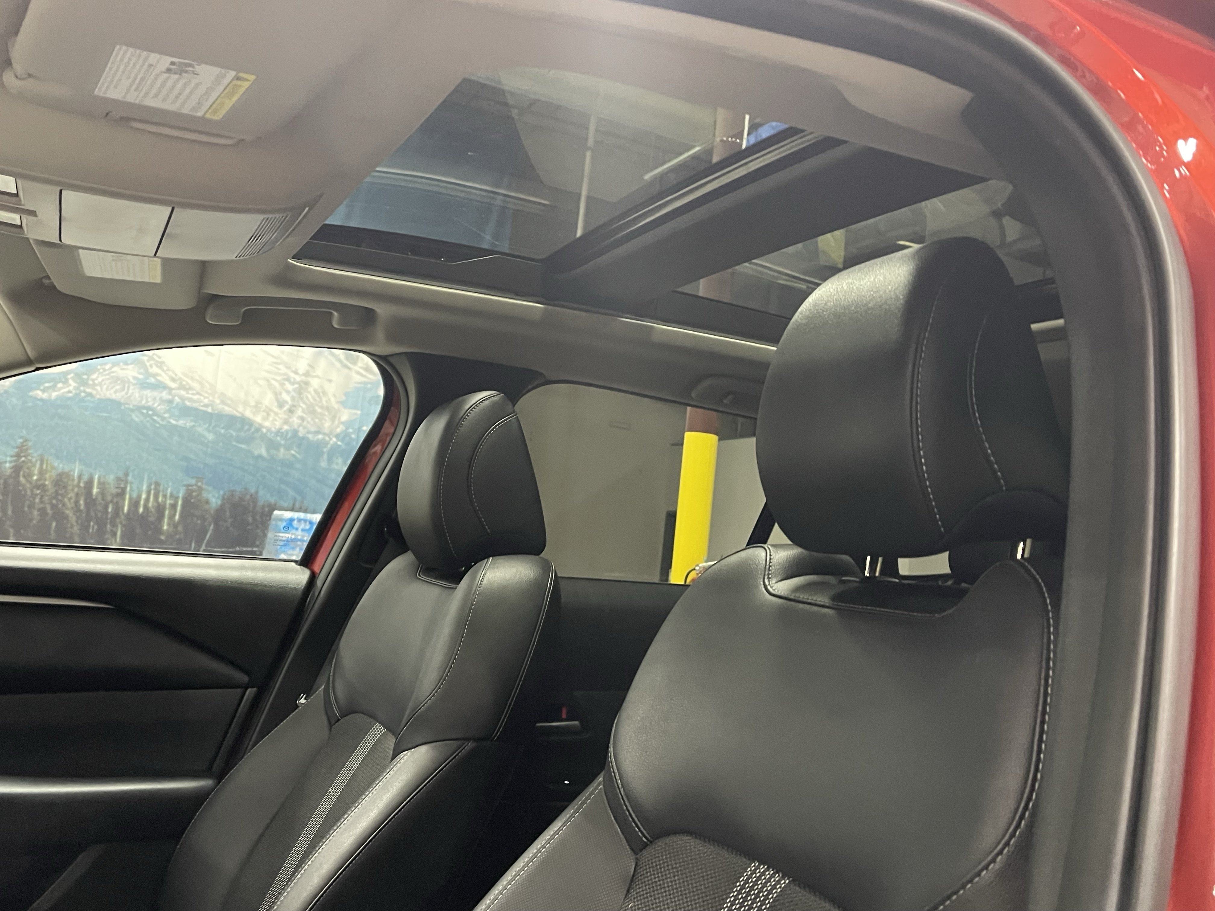 Used 2025 MAZDA CX-50 AWD 2.5 S w/ Premium Package image 20
