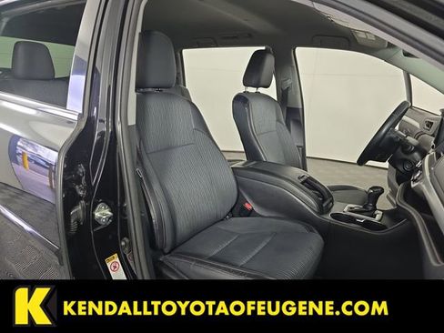 Used 2015 Toyota Highlander Plus image 19