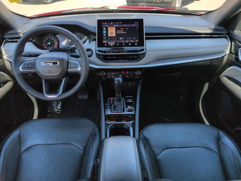Used 2023 Jeep Compass Limited AWD/4WD image 14