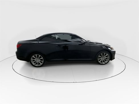 Used 2015 Lexus IS 250C image 9