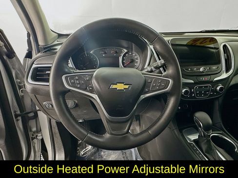 Used 2022 Chevrolet Equinox LT image 16