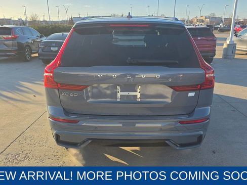 Used 2023 Volvo XC60 T8 Ultimate w/ Climate Package image 4