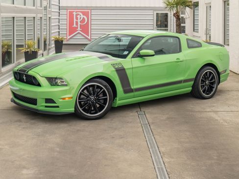 Used 2013 Ford Mustang Boss 302 w/ Boss 302 Accessory Pkg image 2