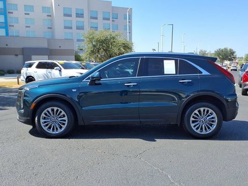 Used 2025 Cadillac XT4 Premium Luxury w/ Technology Package FWD image 2