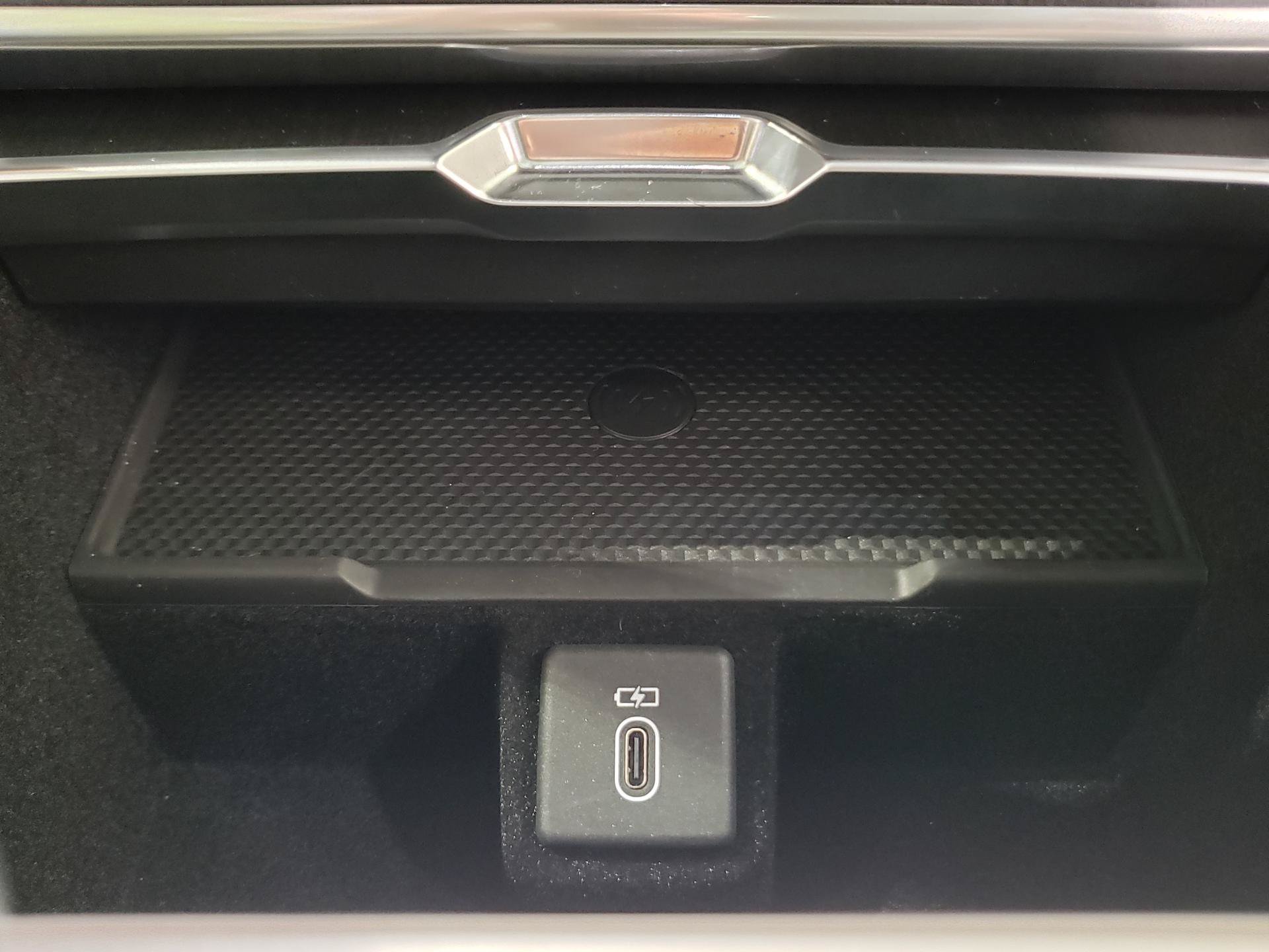 New 2026 Land Rover Range Rover SE AWD/4WD image 24