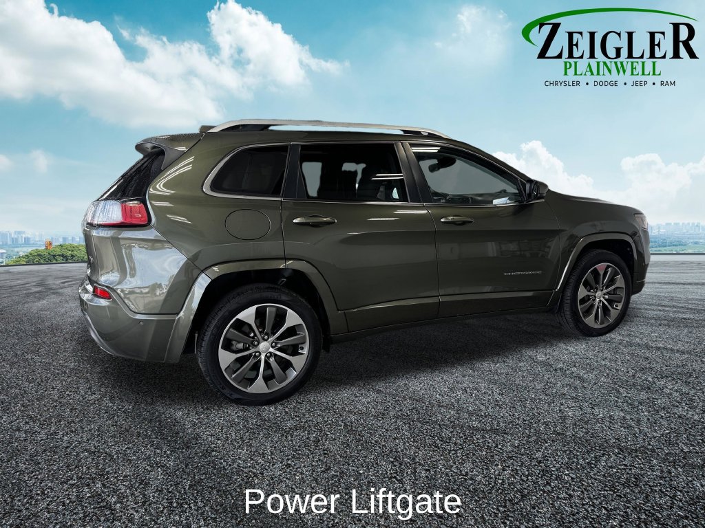 Used 2019 Jeep Cherokee Overland w/ Technology Group AWD/4WD image 6