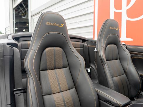Used 2019 Porsche 911 Turbo S AWD/4WD image 30