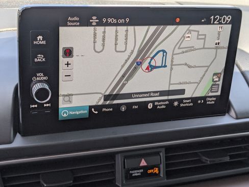 Used 2023 Honda Pilot Elite image 25