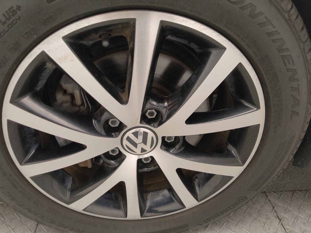 Used 2017 Volkswagen Jetta SE FWD image 31