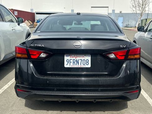 Certified 2023 Nissan Altima 2.5 SV image 6