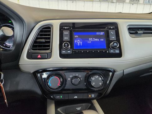 Used 2021 Honda HR-V LX image 12