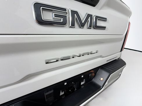 Used 2025 GMC Sierra 2500 Denali Ultimate w/ Max Trailering Package image 40