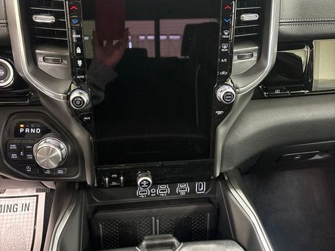 New 2026 RAM 1500 Laramie AWD/4WD image 13