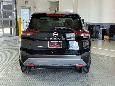Used 2023 Nissan Rogue SV image 24