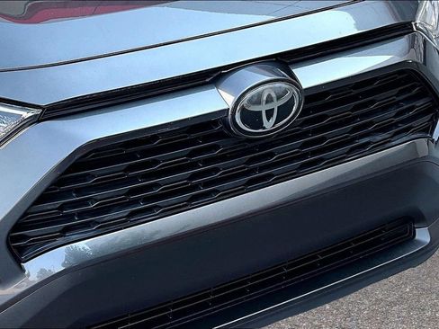 Certified 2020 Toyota RAV4 XLE Premium FWD image 35