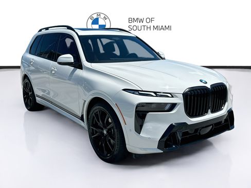 Certified 2025 BMW X7 xDrive40i w/ M Sport Package AWD/4WD image 1