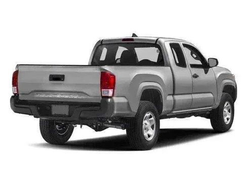 Used 2017 Toyota Tacoma SR AWD/4WD image 35