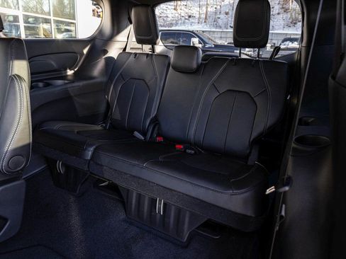 New 2026 Chrysler Voyager LX image 21