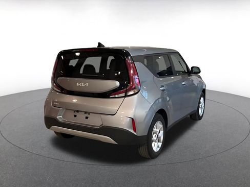 Used 2025 Kia Soul LX w/ LX Technology Package image 14