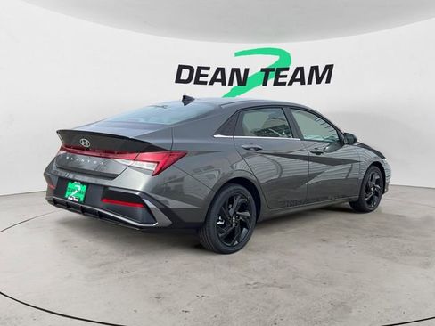New 2026 Hyundai Elantra SEL Sport Premium FWD image 7