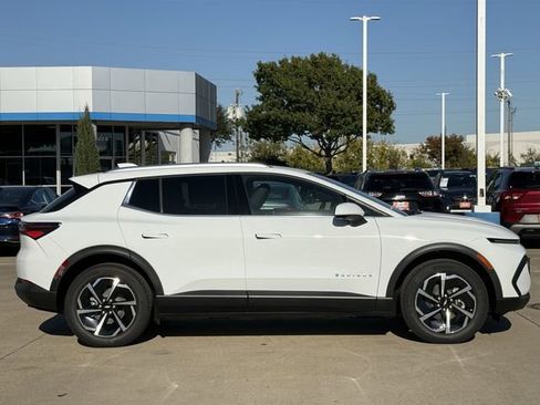 New 2026 Chevrolet Equinox EV LT image 3