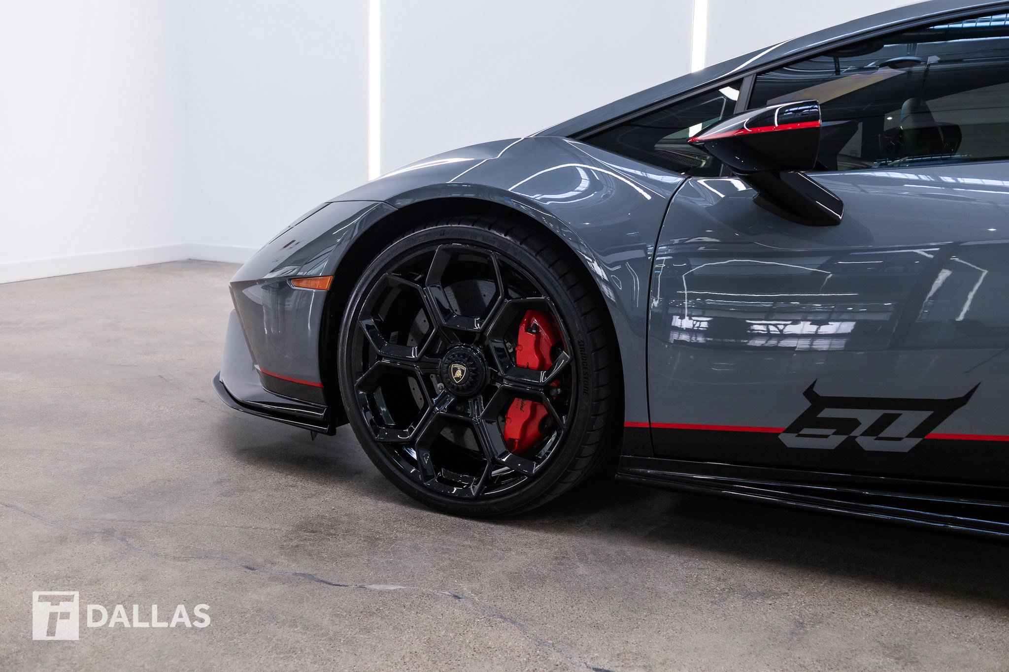 Used 2023 Lamborghini Huracan Tecnica RWD image 4