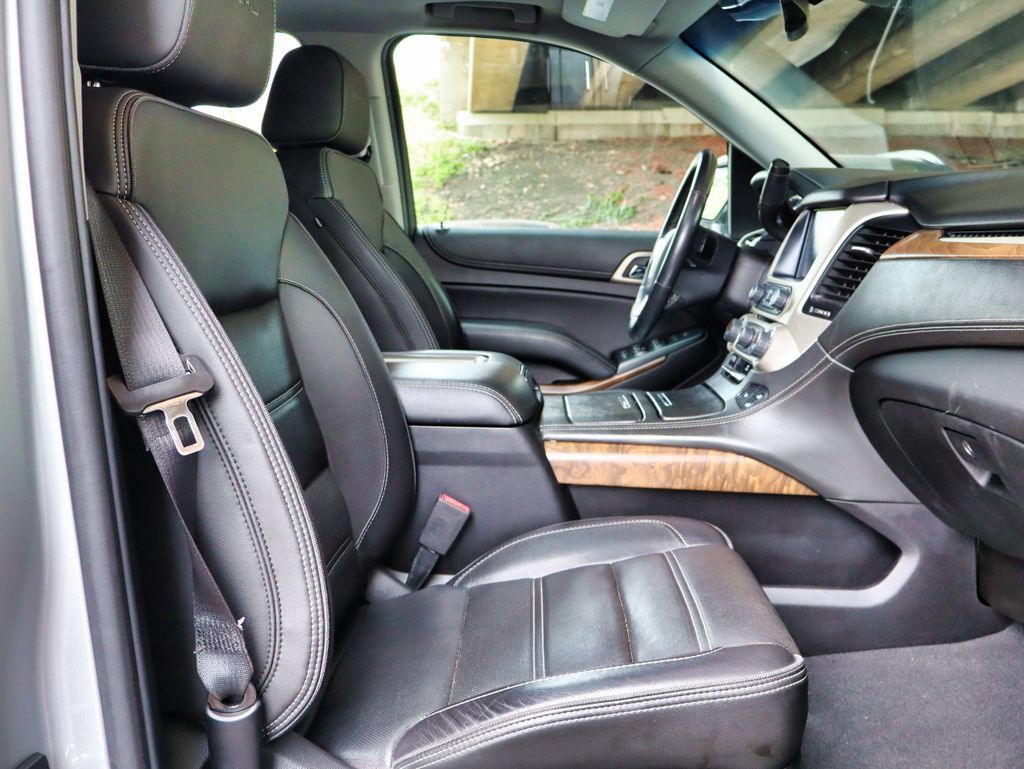 Used 2019 GMC Yukon Denali w/ Open Road Package AWD/4WD image 21