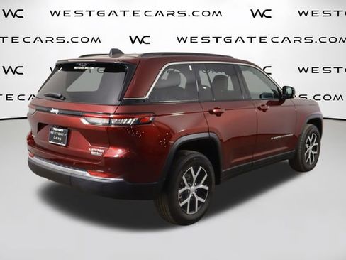 Used 2024 Jeep Grand Cherokee Limited w/ Luxury Tech Group II AWD/4WD image 60