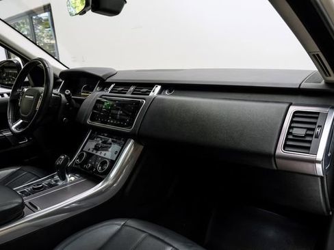Used 2019 Land Rover Range Rover Sport HSE image 40