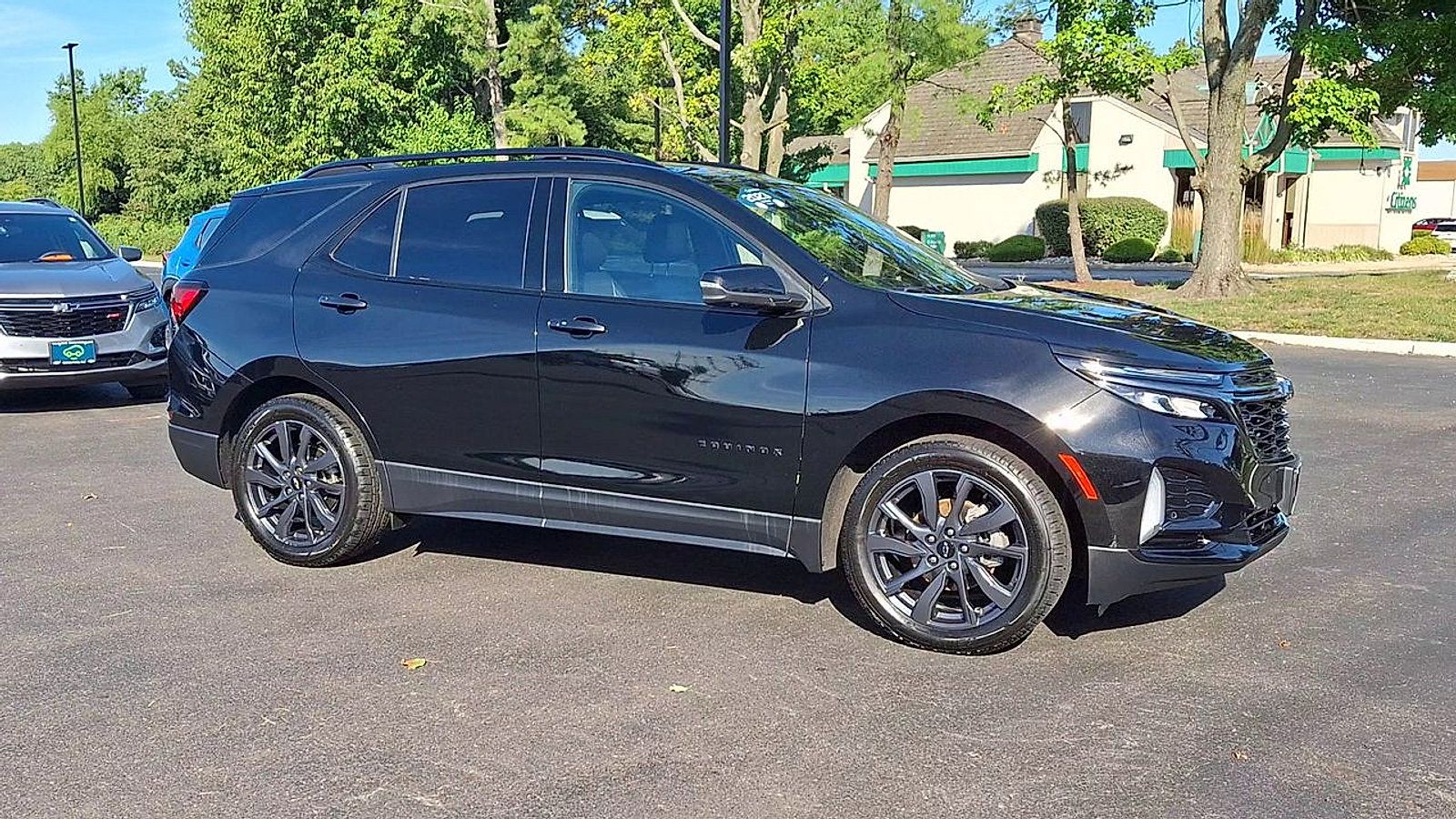 Certified 2023 Chevrolet Equinox RS w/ RS Leather Package FWD image 4