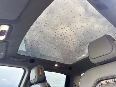 Used 2022 Rivian R1T Launch Edition image 22