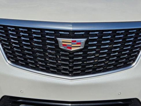 Certified 2025 Cadillac XT5 Premium Luxury image 8